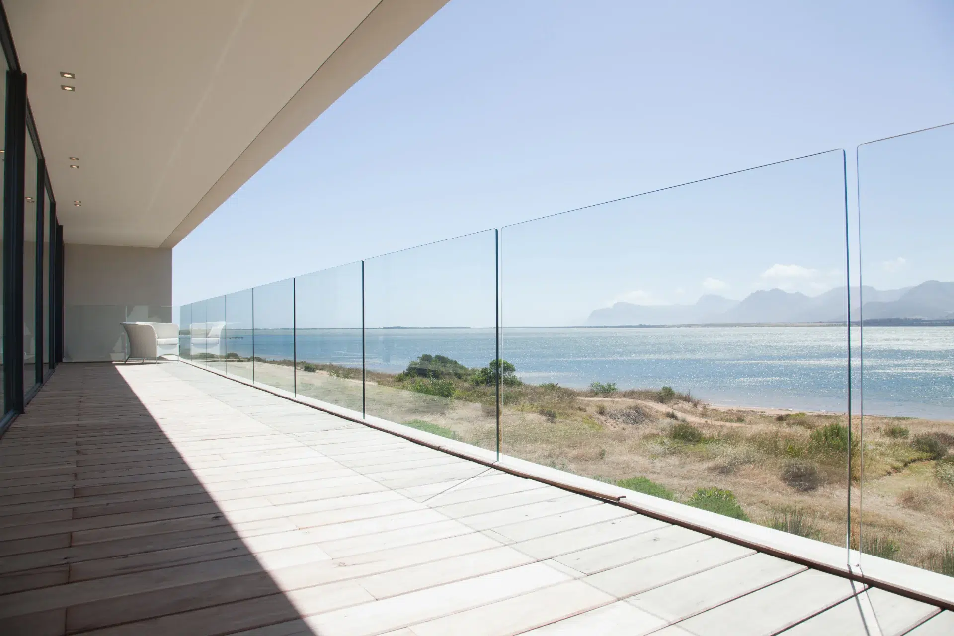 VLX 120 Glass Railing System in Orlando, FL | Westlight Windows Orlando - detail 1